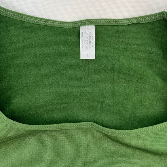 NEW HeyShape Square Neck Thong Bodysuit Green Short Sleeve Women's Large - Picture 12 of 13